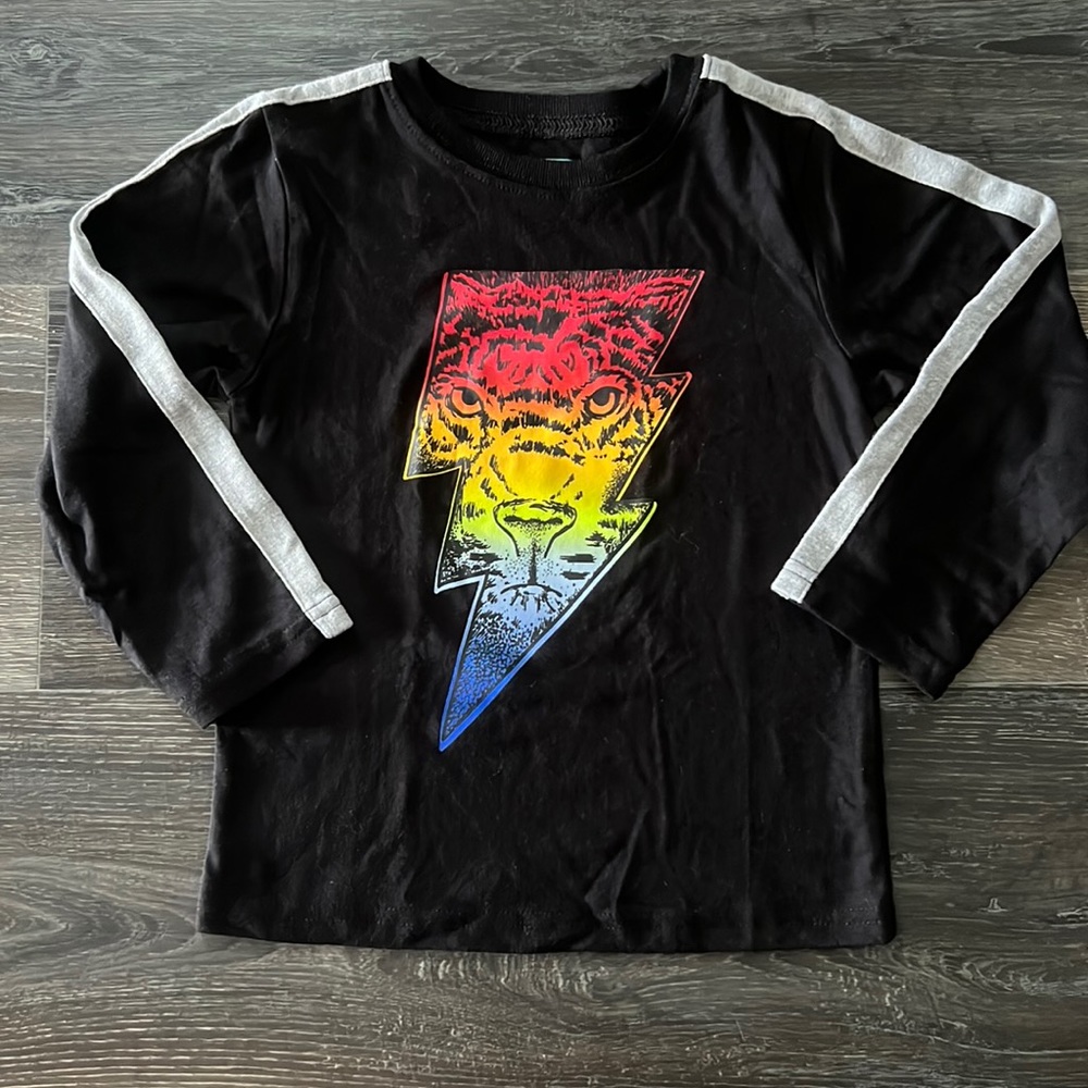 🚥3/$12🚥 Garanimals long sleeve graphic tee